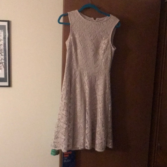 London Times Dresses & Skirts - Lacy cream dress